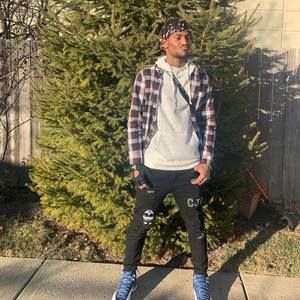 Meet your Posher, Davone